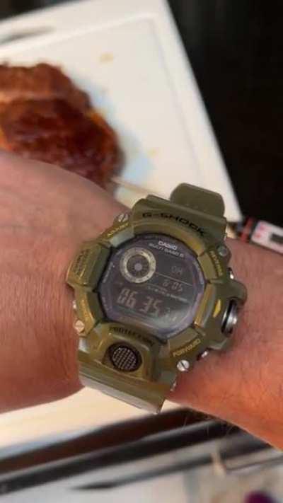 🇦🇺 Purebred Wagyu Tomahawk 8/9+ via TheWagyuWindow.com - pan seared (no oven, no sous vide). Just salt