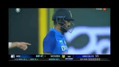 FUNNY MOMENT OF THE CRICKET HISTORY