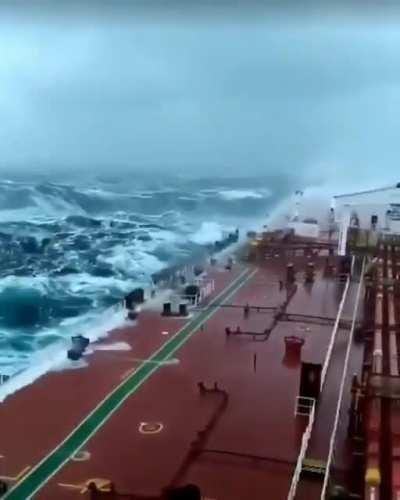 Absolute unit of a thunderstorm. Ship for scale