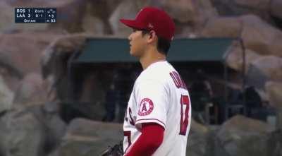 [Highlight] Ohtani throws consecutive strikes to the same corner — with a 30 mph difference