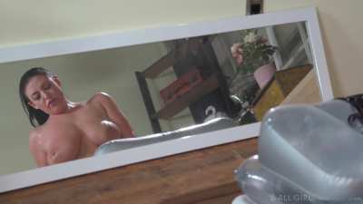 Full Body Massage Treatment Can Get Erotic in So Many Ways