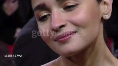 Alia bhatt face fetish........