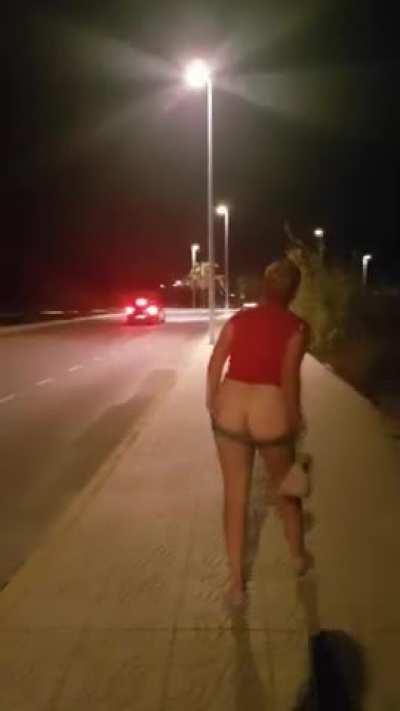 A little bit drunk, thought it would be fun to flash cars on my walk home!