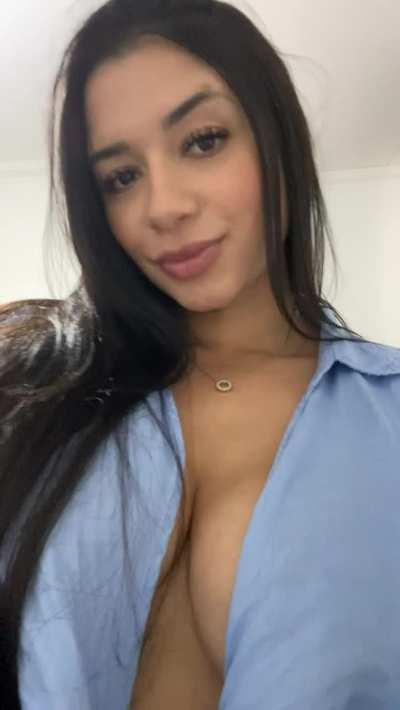 Whats your first impression of me?? (F27)