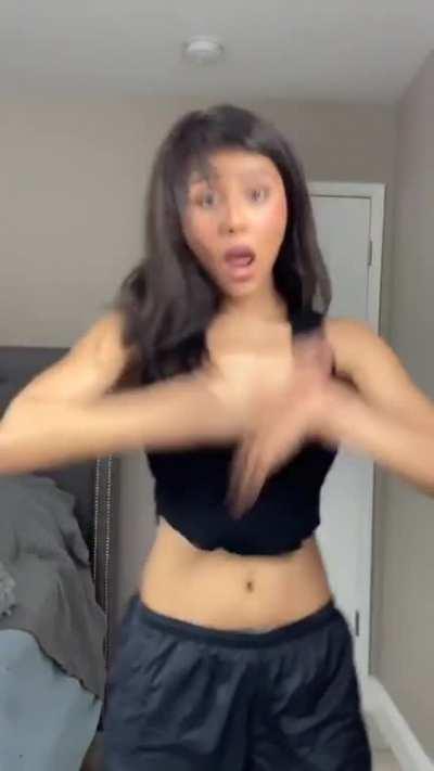 Throwback to my personal favorite neeko dance which I haven’t seen on here yet