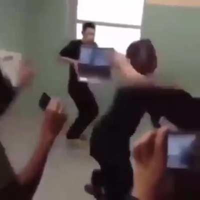 lmao, this mf wit da laptop💻