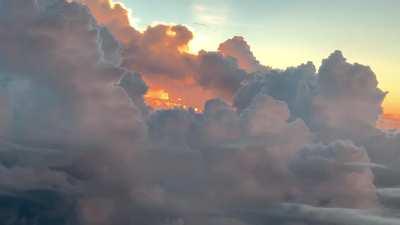 Haiti 2019 UFO (Video from cockpit) (I was told last url wasn't loading the video)