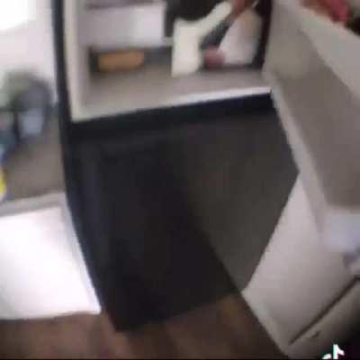 yo wtf put michael jackson in da freezer