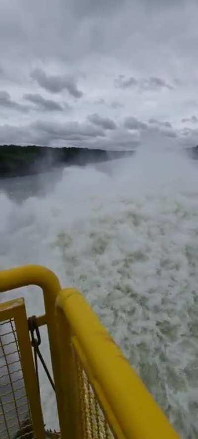 This is what it looks like to dump 8 million liters of water per second (Itaipu Hydroelectic Dam)