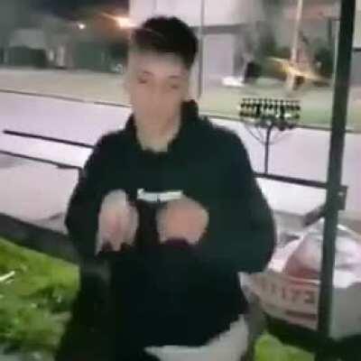 Siempre camino Flexin por la street!!