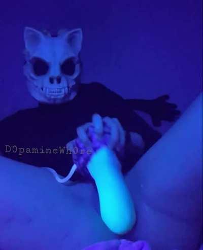 Got myself this big bad boy and he came in me 🥰