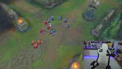 I solokilled the guy who made fun of my schizophrenia while they were streaming