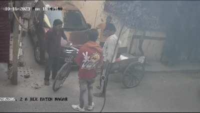 Iss shehar ko ye hua kya 