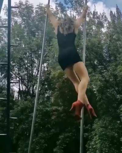 HMC while I showcase strength!