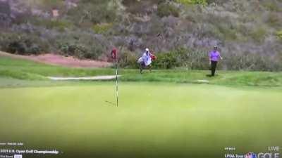 Kevin Na with the 80ft flop shot