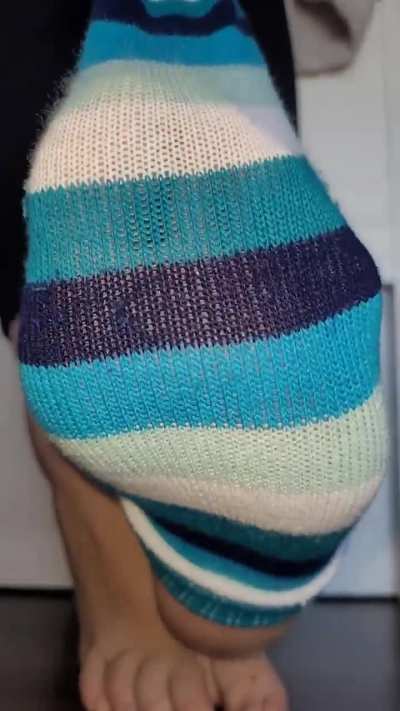 Toesock off to barefoot.