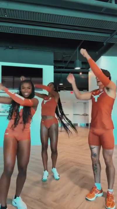 UTexas Track Team (Love His Tattoos)