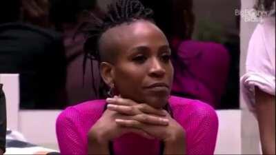 o desejo de um fumante VS. um apresentador