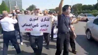 And so it begins! Saturday, April 28: Brave protestors in Ahvaz, Iran, during a labor protest, spontaneously started chanting: 