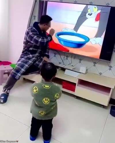 And the dad of the year award goes to...