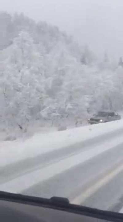 Snøen (og trafikkidiotene) er tilbake!