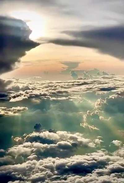 These clouds look like a painting