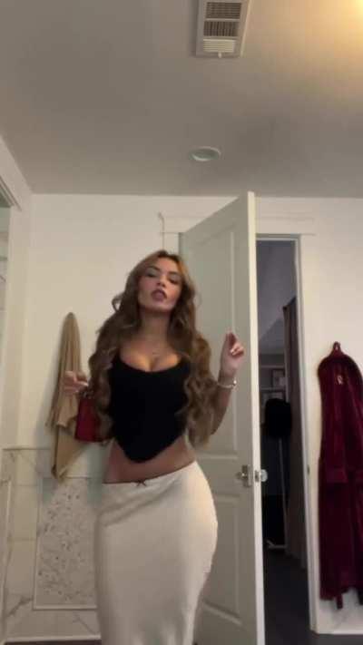 Gabi vibing pre-party 🍒 (IG story) 