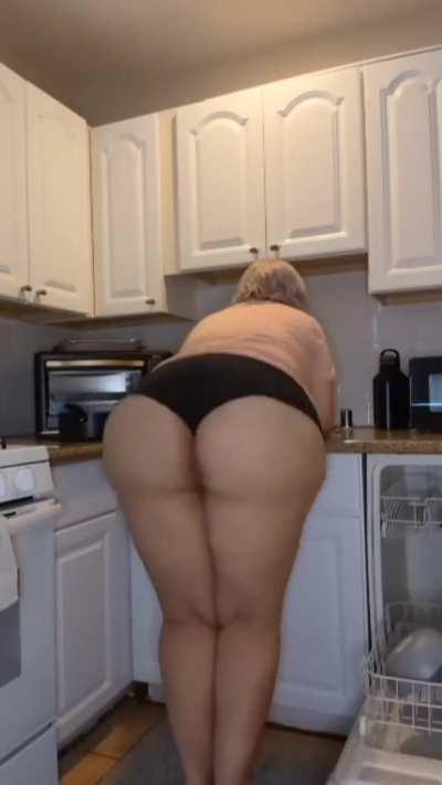 Someones grandma said I can clap too 