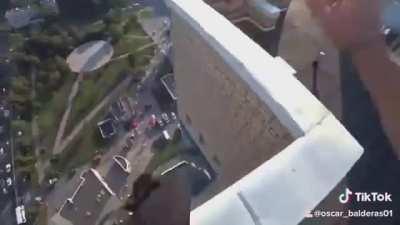 Jumping on roofs, what could go wrong?