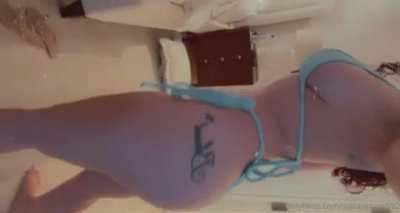 Ash kash (@ash.kaashh)