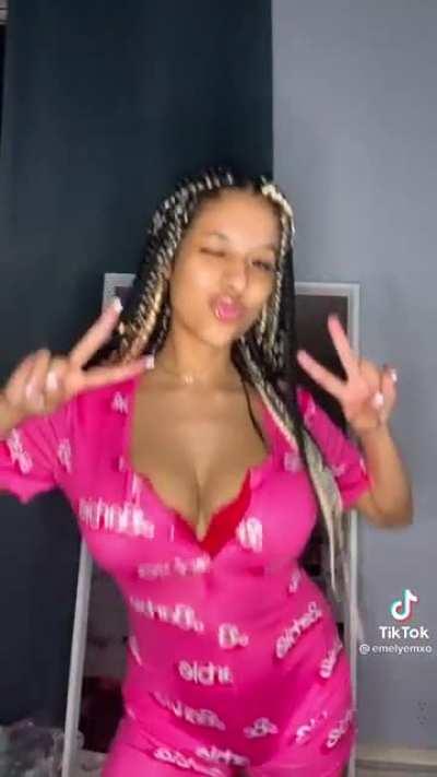 The Barbie Bounce 😜