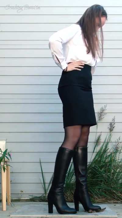 Crawdad Crush with Boots