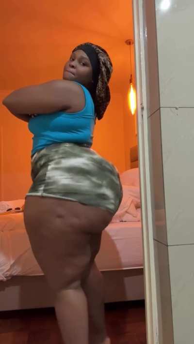 The biggest Booty [Seipati]