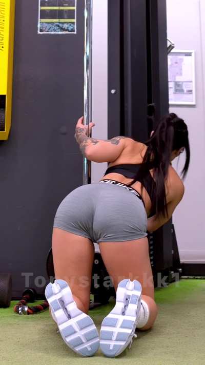 Hey neighbour, can you give me a hand?