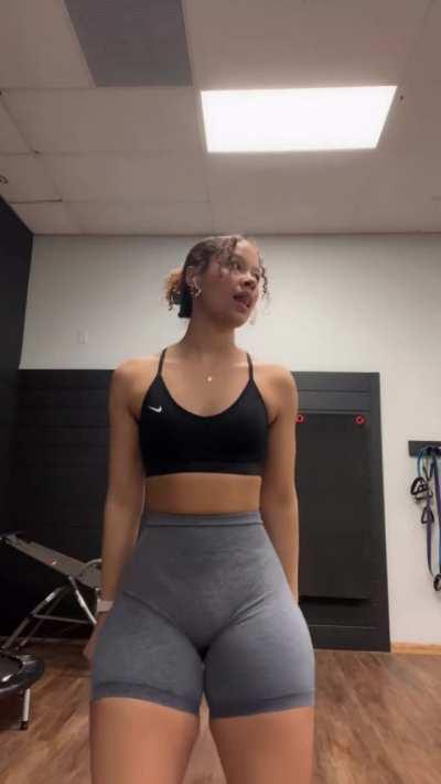 Her ass stays moving (60fps Upscale)