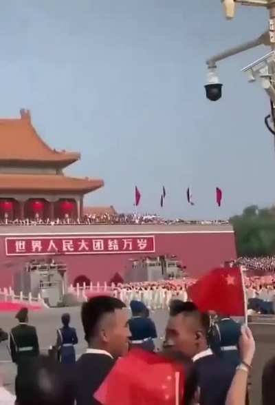 历史总在这片土地上循环，熟悉的一幕又回来了🤢