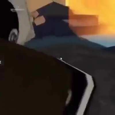 No dick🗿No balls🗿And probably no butthole since its feeds off radiation