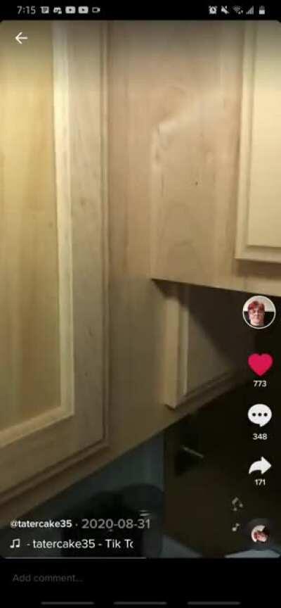 ITS FUCKIN BLACK PEPPER