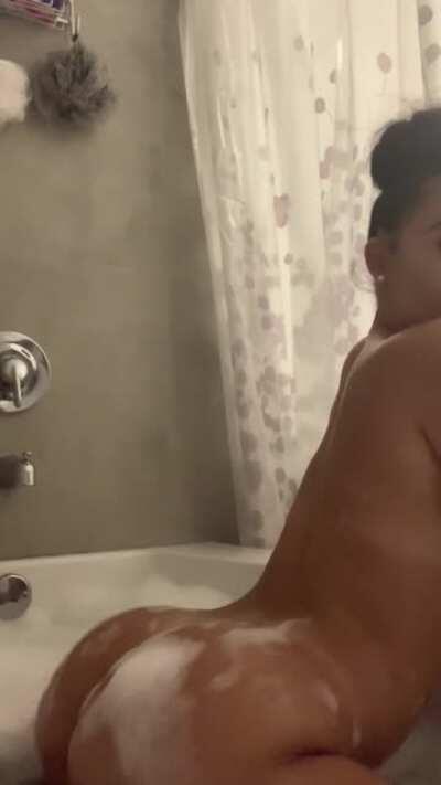 bout to grab some new vids from her 🔥I'll show yall which vids I grabbed soon