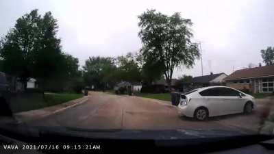 Backing up, everyone outta the way!