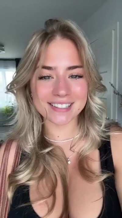 Katia_Nicole.a black shirt