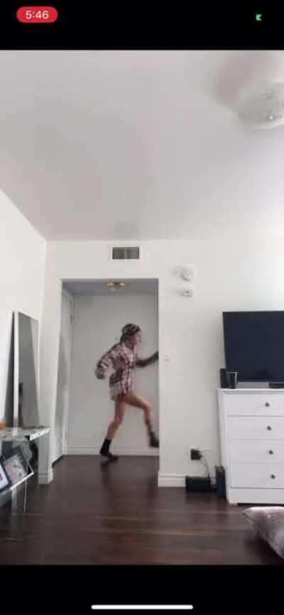 😜She did it again