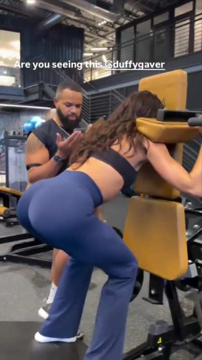 ig story - reverse v squat - December 2025