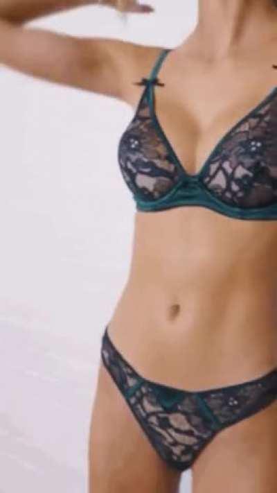 Sienna Raine Schmidt