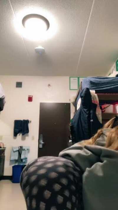 @izzil — Insta: isabelle.leblanc // Age: 18 // Fine as hell 🤩🥵