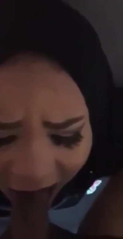 Hijabi slut lets me use her mouth