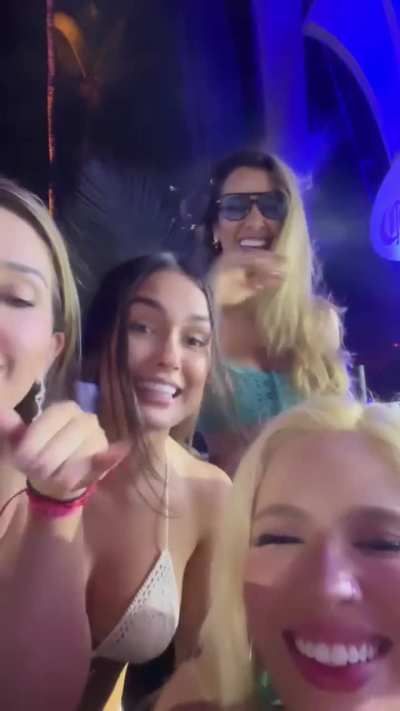 Larissa_santos - Video #4648