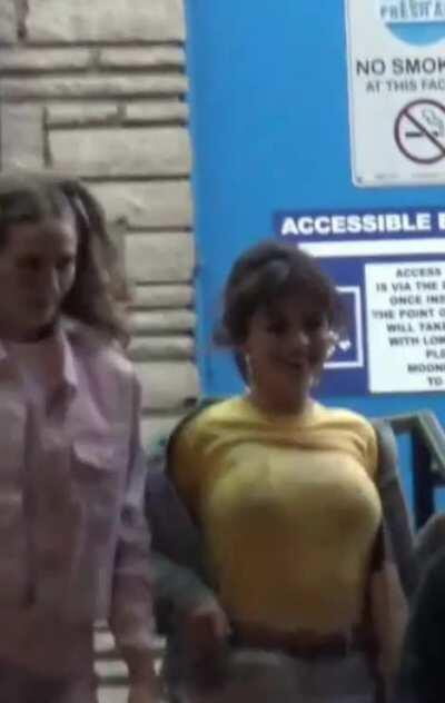 Selena Gomez bouncing