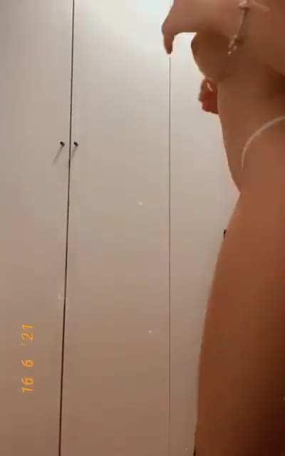 PAULINA FRANCO 🎋🎋🎋🎋🎏 ME ENCANTA SU BAILE Y ME ENVUELVE EN ELLA 🙌🍏🎍🎍🎁