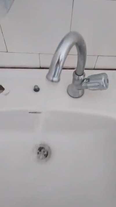 Automatic sink